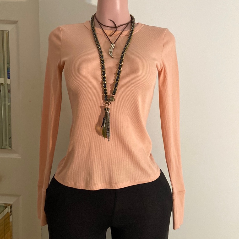 SO Ribbed Long Sleeve Peach Top Size Small